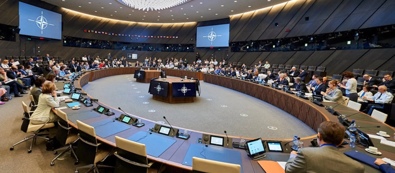 Απειλές ΝΑΤΟ κατά Ρωσίας: «Εμποδίζετε την πρόσβαση στην Αζοφική Θάλασσα - Απελευθερώστε τα ουκρανικά λιμάνια»